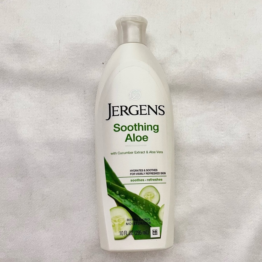 NEW Jergens soothing aloe refreshing moisturizer 10oz